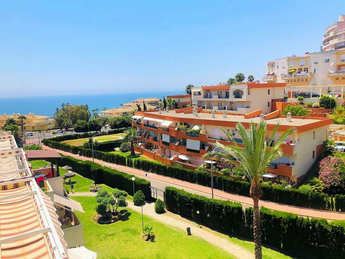 Seaview Apartment With Great Amenities & Facilities Benalmádena Buitenkant foto