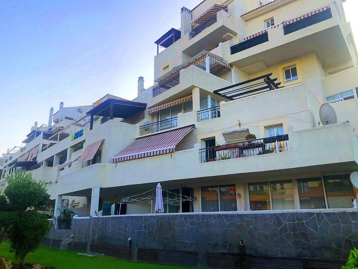 Seaview Apartment With Great Amenities & Facilities Benalmádena Buitenkant foto